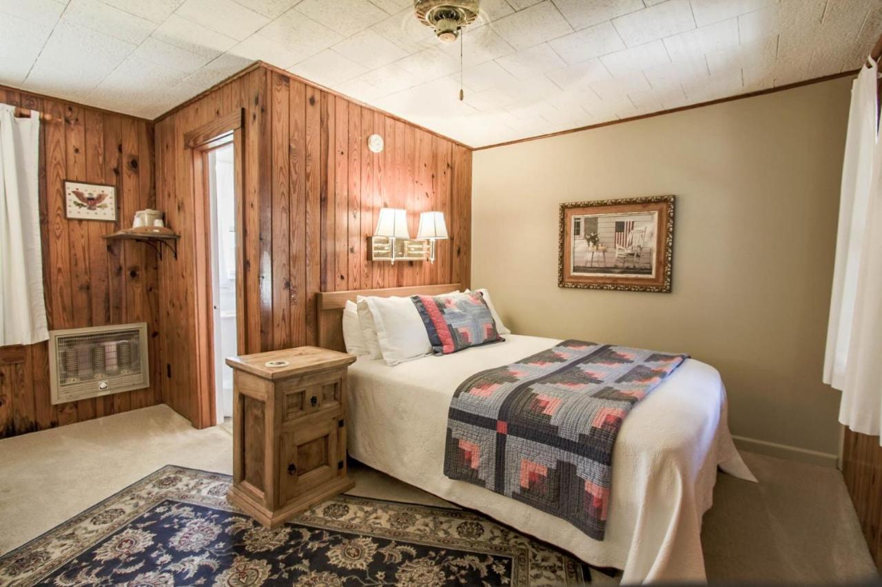 Mountainaire Inn And Log Cabins بيوينغ روك المظهر الخارجي الصورة