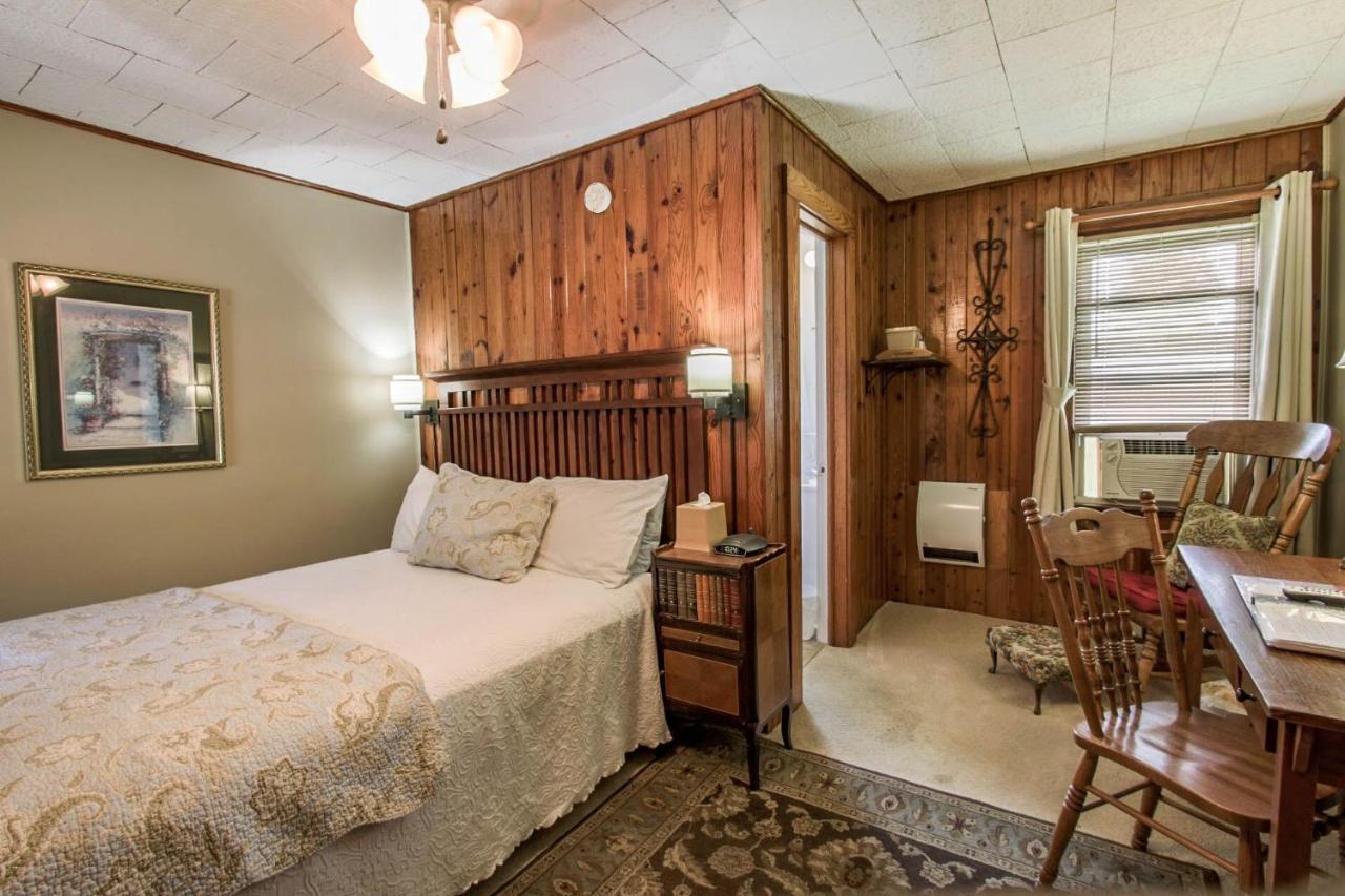 Mountainaire Inn And Log Cabins بيوينغ روك المظهر الخارجي الصورة