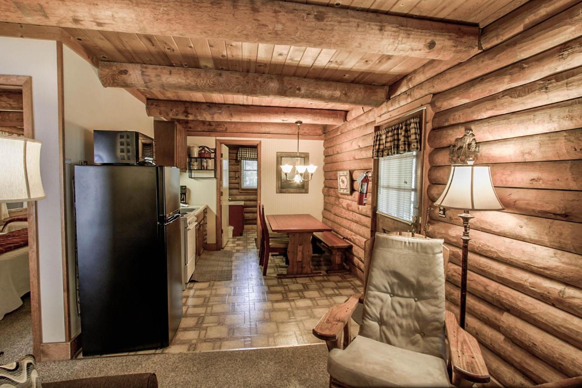 Mountainaire Inn And Log Cabins بيوينغ روك المظهر الخارجي الصورة