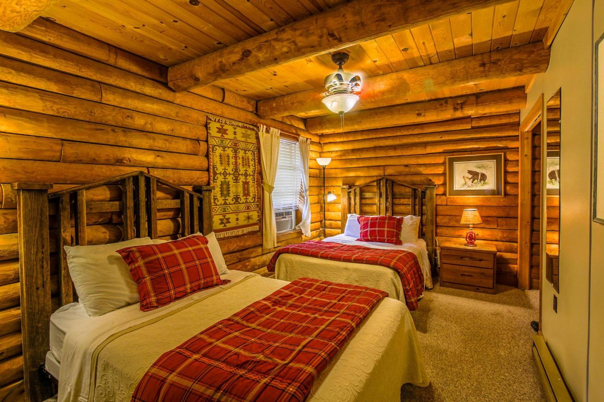 Mountainaire Inn And Log Cabins بيوينغ روك المظهر الخارجي الصورة